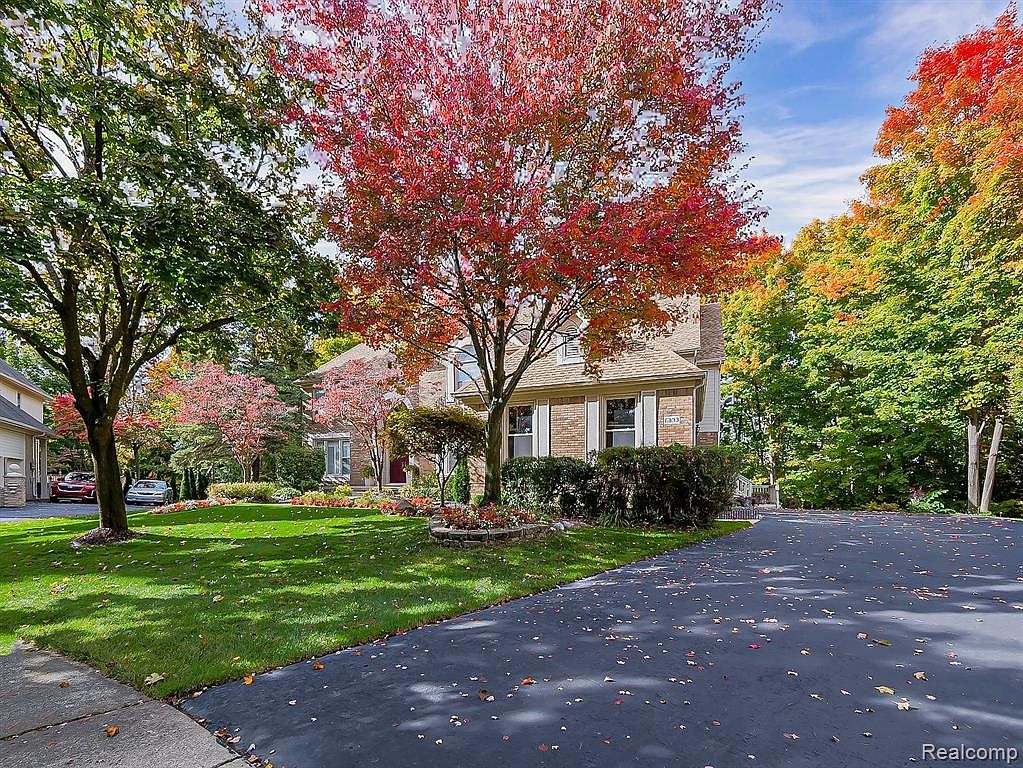 6993 Crosswell Dr West Bloomfield, MI 48322 - Thumbnail 4