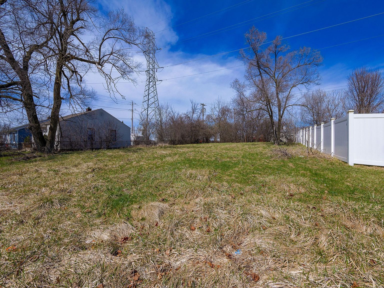 598 Montana Ave Pontiac, MI 48341 - Thumbnail 4