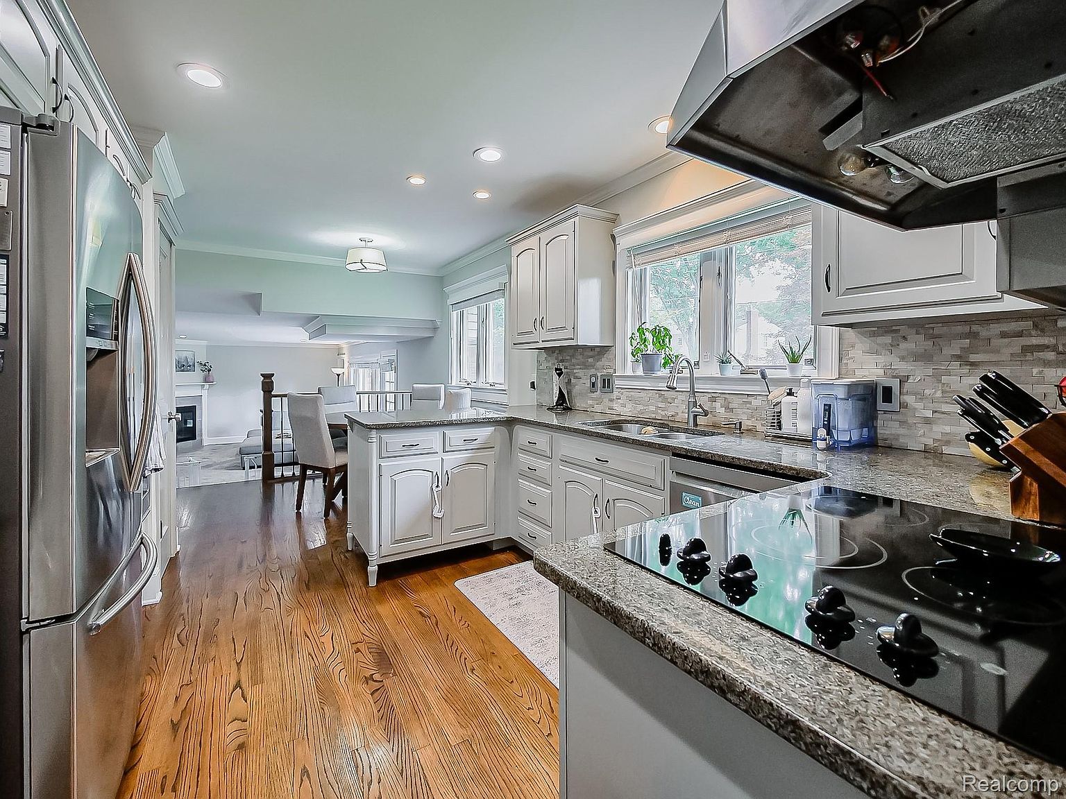 5611 Priory Ln Bloomfield Hills, MI 48301 - Thumbnail 4