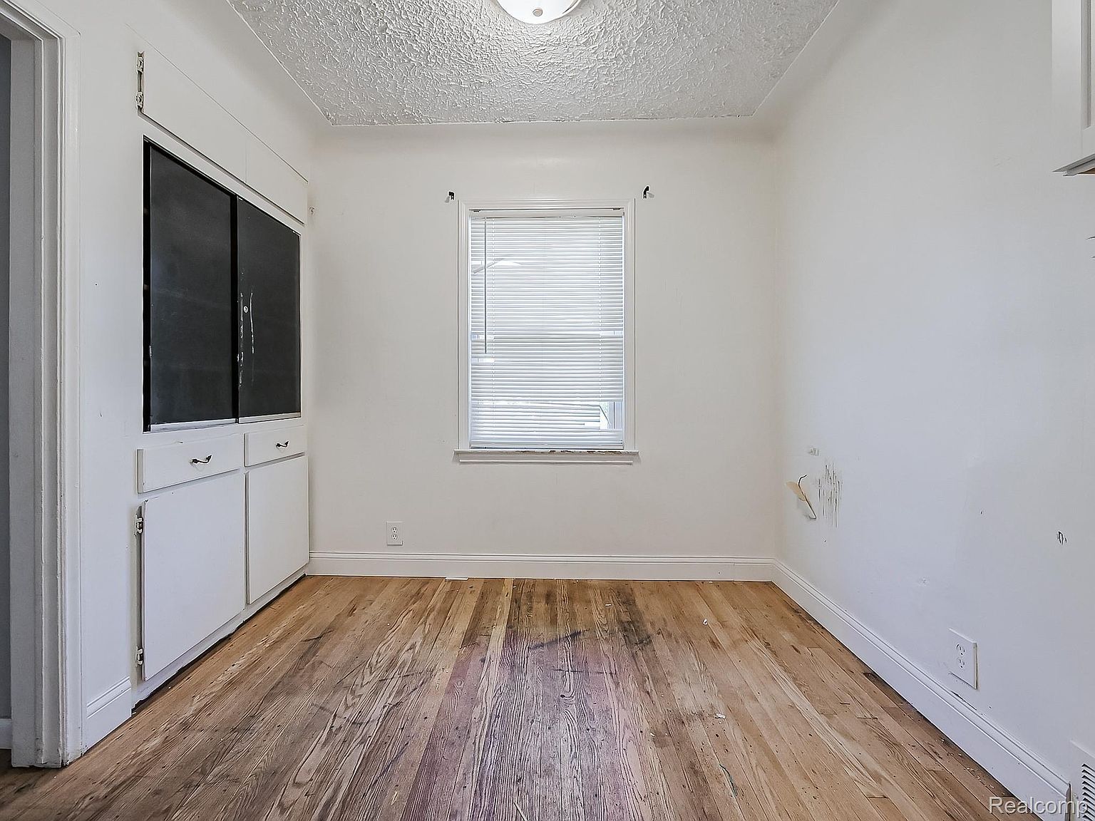 11031 Courville St Detroit, MI 48224 - Thumbnail 4