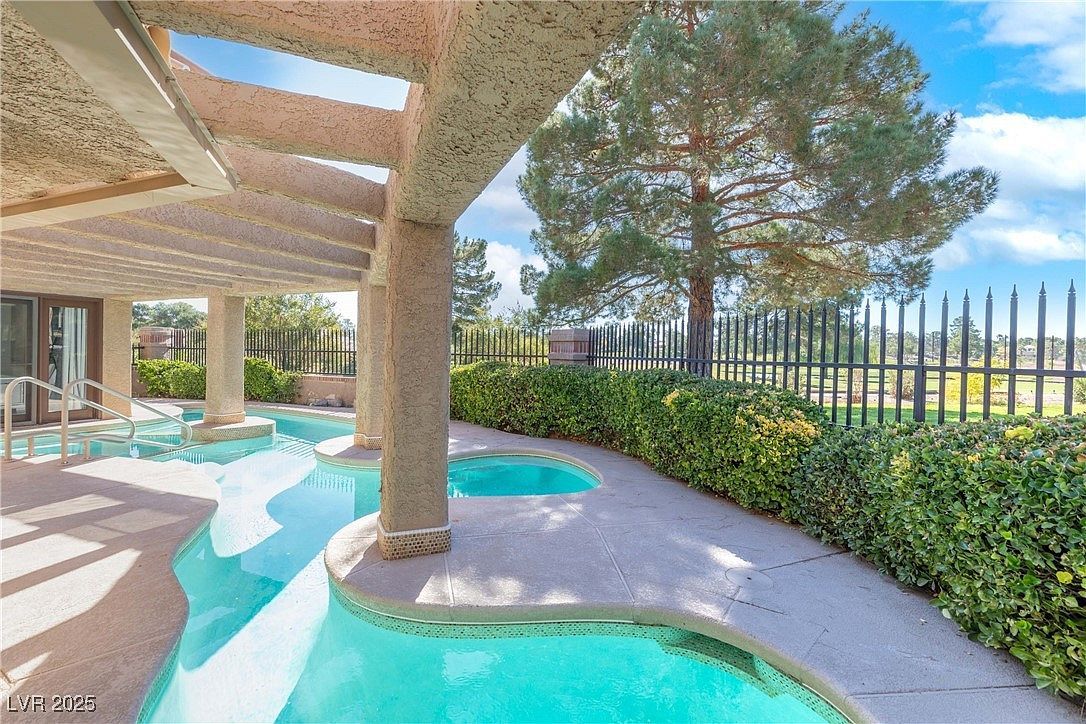 7283 Mission Hills Dr Las Vegas, NV 89113 - Thumbnail 4