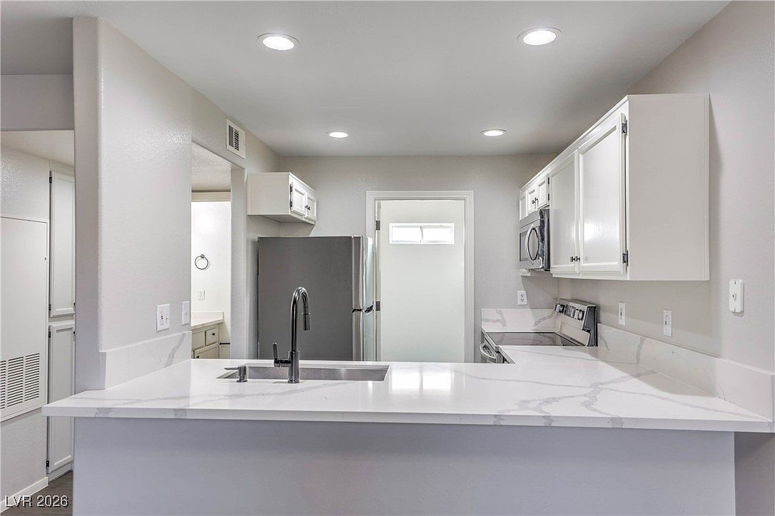 1800 Edmond St UNIT 125 Las Vegas, NV 89146 - Thumbnail 4