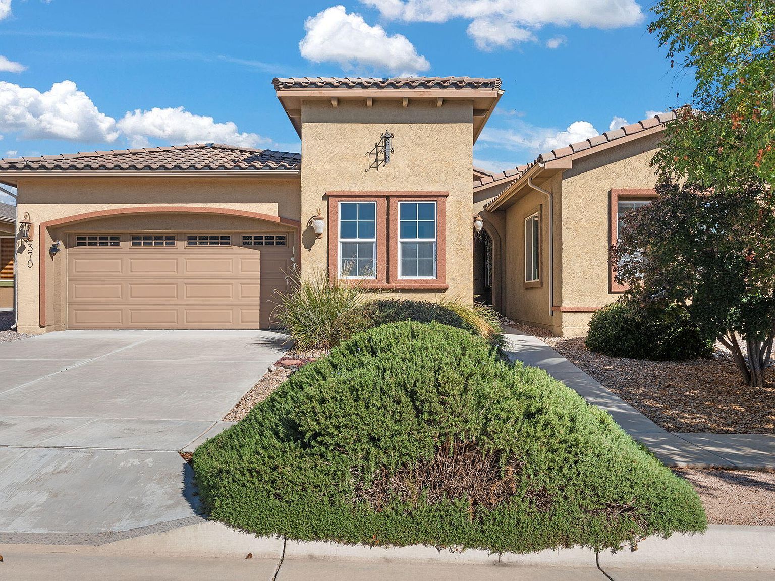 370 Zuni River Cir SW Los Lunas, NM 87031 - Thumbnail 4