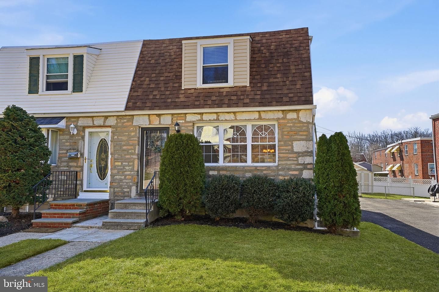 8605 Alicia St Philadelphia, PA 19115 - Thumbnail 4