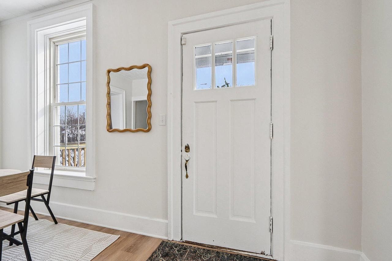 2048 Shoop St Racine, WI 53404 - Thumbnail 4