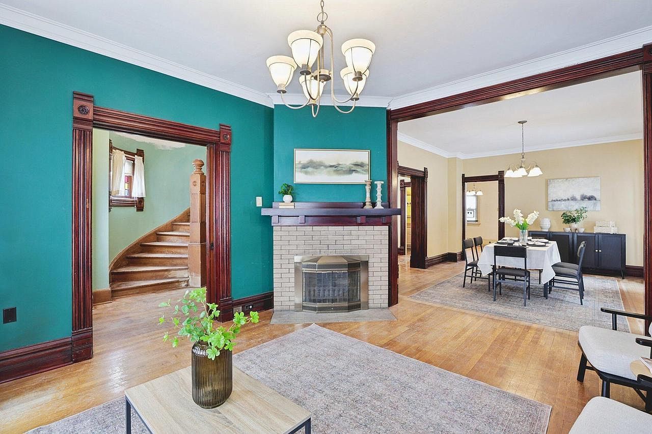 216 E Madison St Lake Mills, WI 53551 - Thumbnail 4