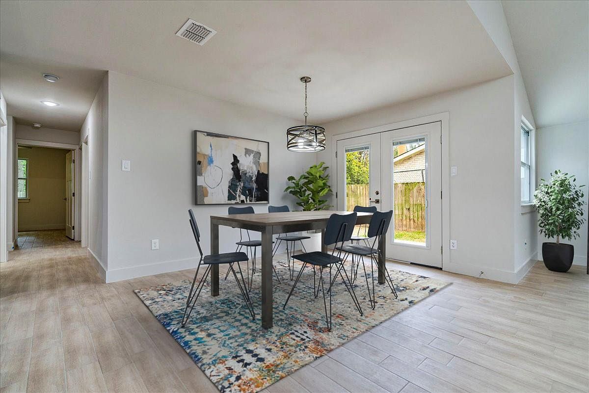 11207 Sage Hollow Dr Austin, TX 78758 - Thumbnail 4