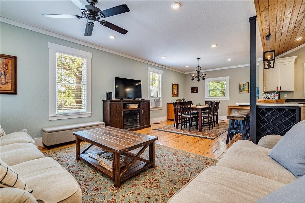 506 Shaw Ave Fredericksburg, TX 78624 - Thumbnail 4