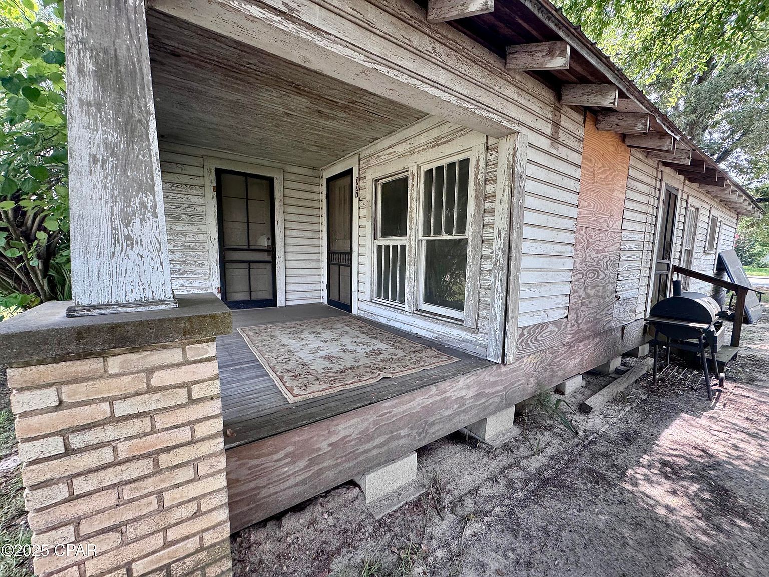 5295 Brown St Graceville, FL 32440 - Thumbnail 4