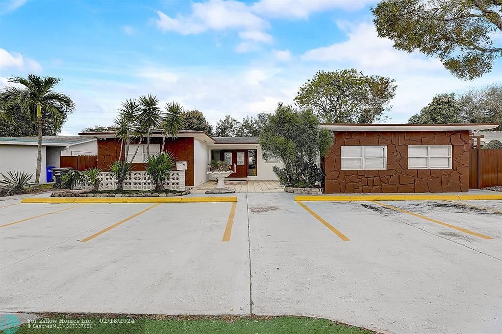 5712 Hollywood Blvd Hollywood, FL 33023 - Thumbnail 4