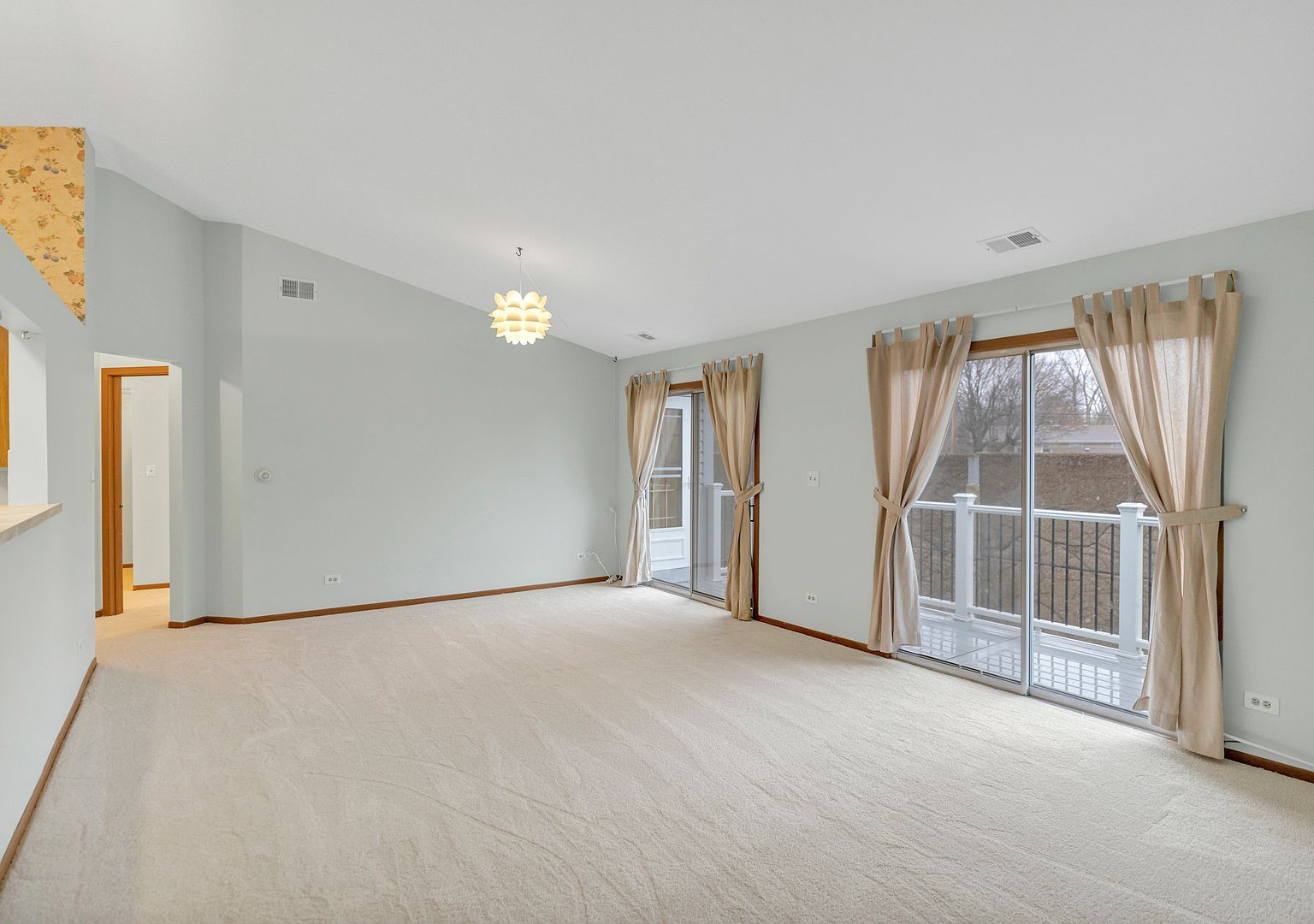 1505 Commodore Ct UNIT 2 Schaumburg, IL 60193 - Thumbnail 4