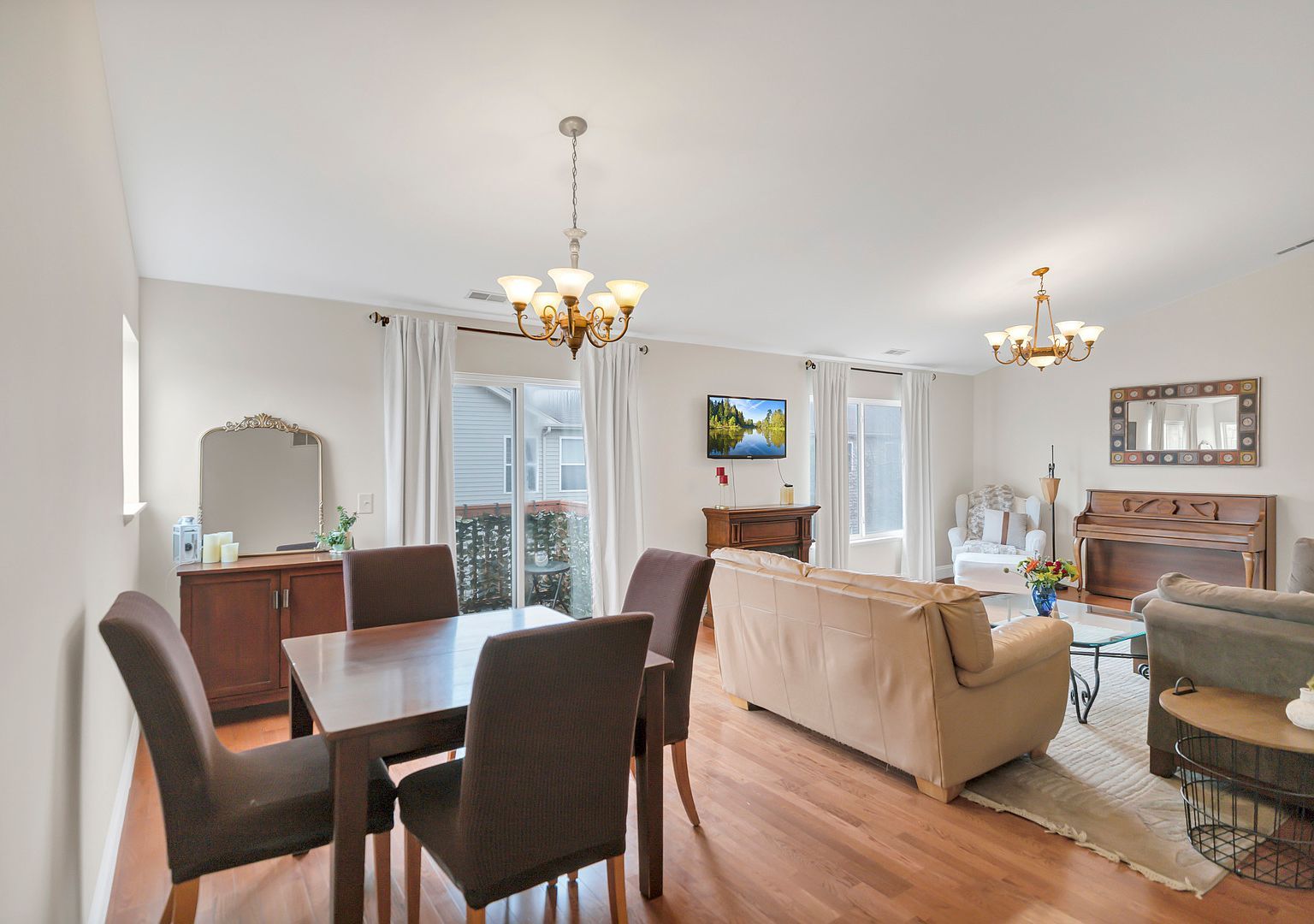 3355 Blue Ridge Dr Carpentersville, IL 60110 - Thumbnail 4