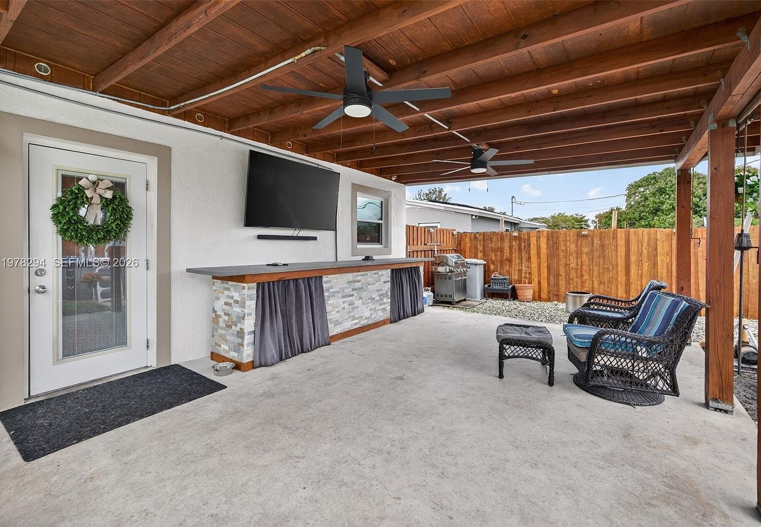 731 N 69th Ave Hollywood, FL 33024 - Thumbnail 4