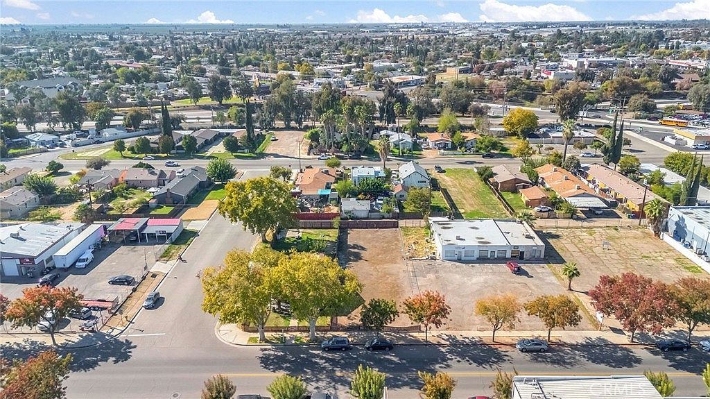 724 S Gateway Dr LOT 13 Madera, CA 93637 - Thumbnail 4