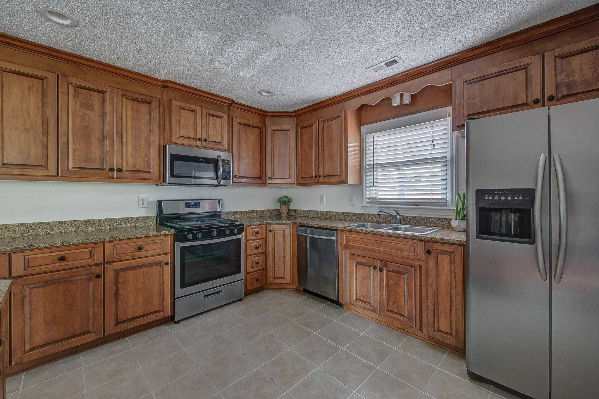 2348 Gaines Avenue, Gastonia, NC, USA, 28054 - Thumbnail 4