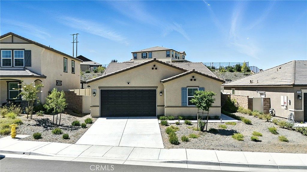 41018 Chambord Dr Lake Elsinore, CA 92532 - Thumbnail 4