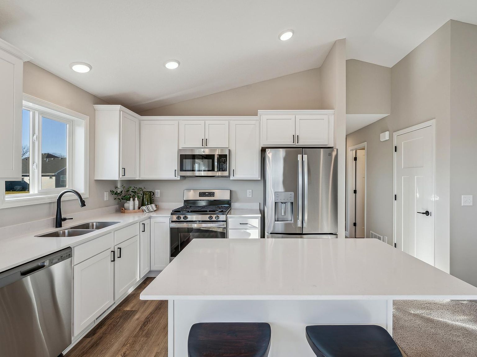 752 Yellowcrest St SW Delano, MN 55328 - Thumbnail 4