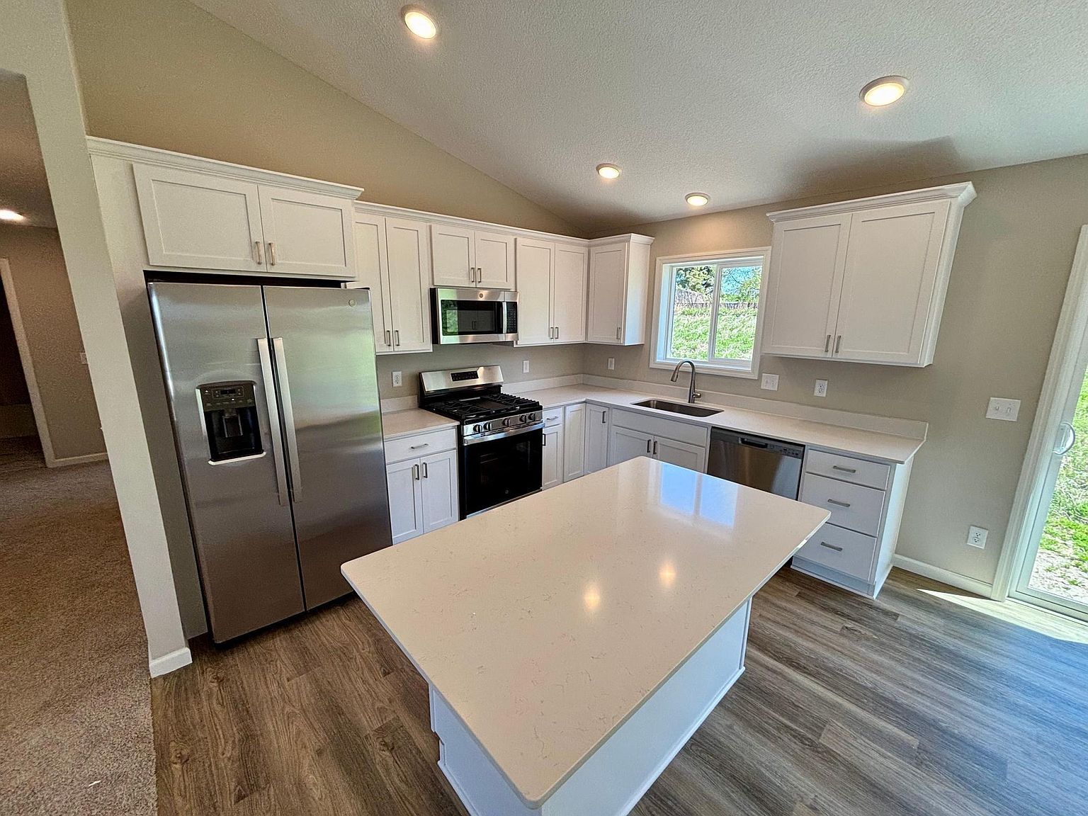 579 Mallard St NE Hanover, MN 55341 - Thumbnail 4