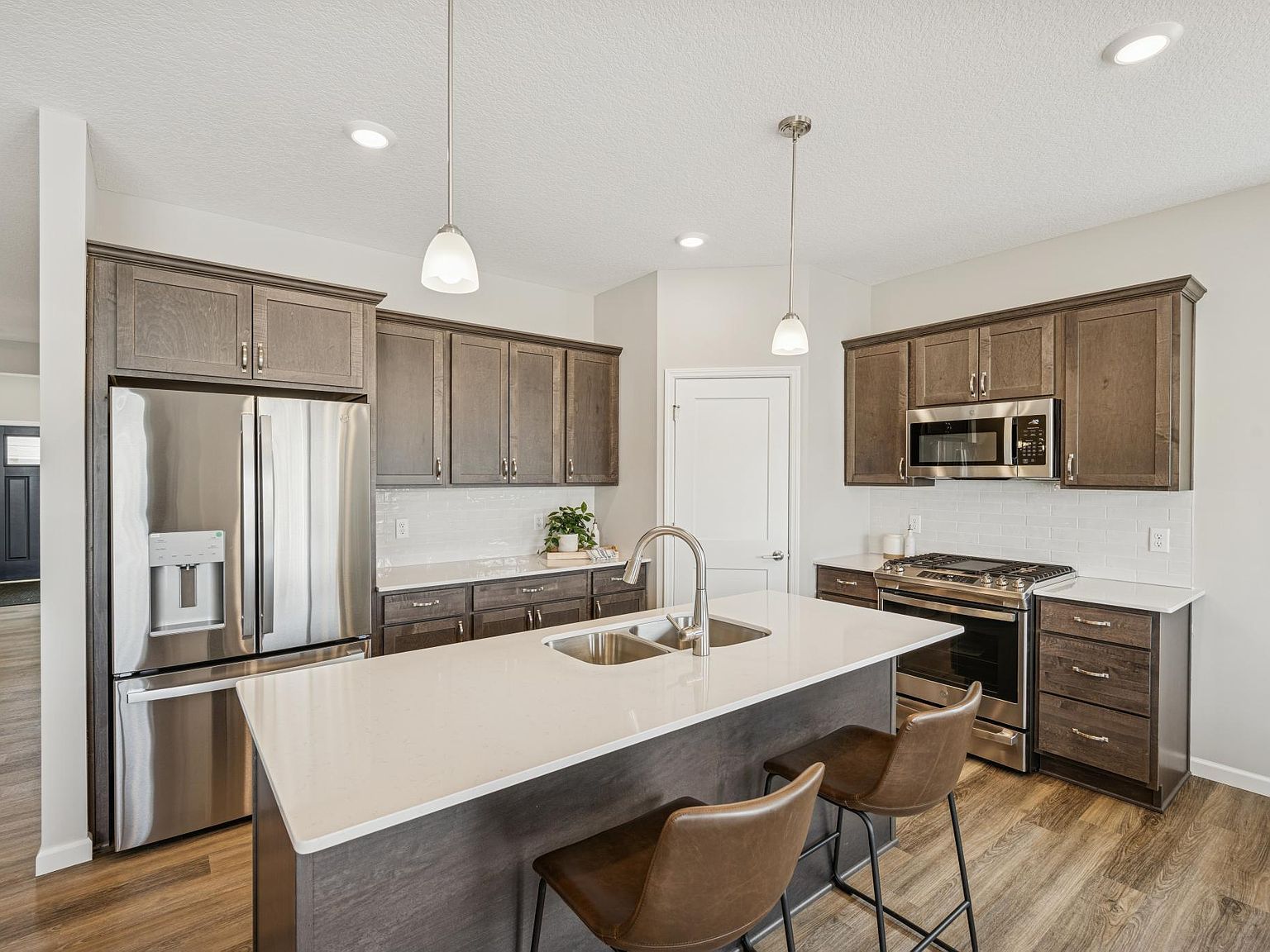 7800 Bridgewater Ct Rockford, MN 55373 - Thumbnail 4