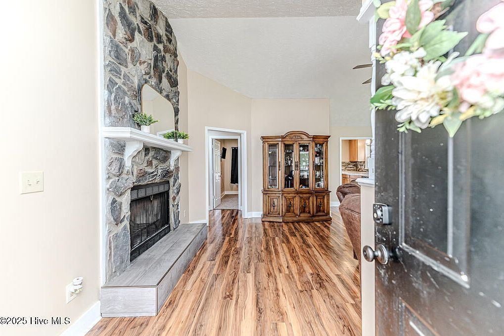 937 Glen Reilly Dr Fayetteville, NC 28314 - Thumbnail 4