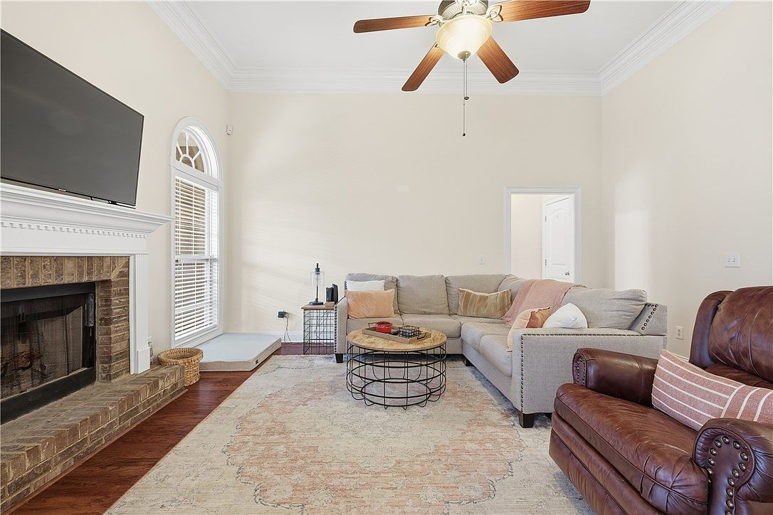 4005 Chesham Dr Opelika, AL 36801 - Thumbnail 4