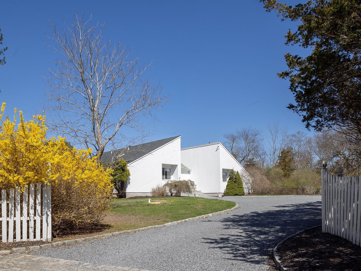 3 Clay Pit Rd Remsenburg, NY 11960 - Thumbnail 4