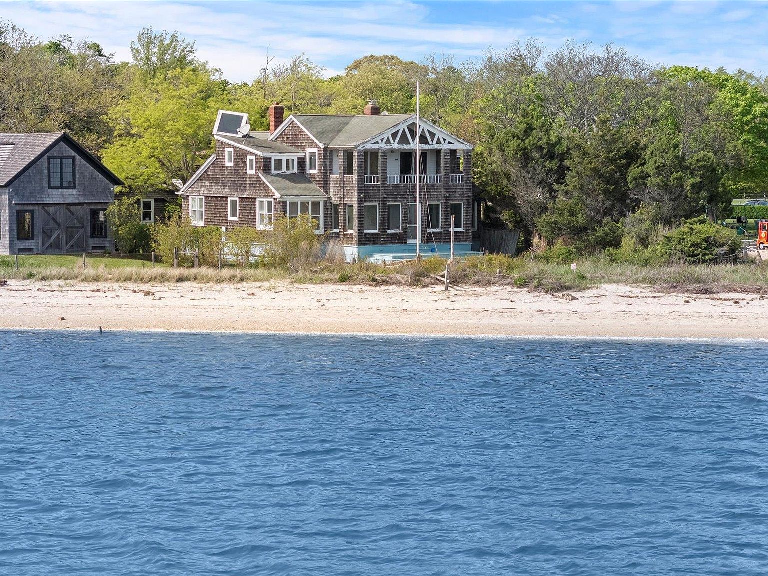 4 Shore Rd Bellport, NY 11713 - Thumbnail 4