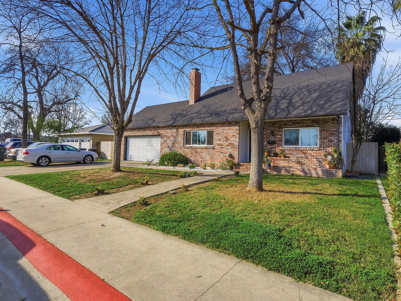 2808 W Tulare Ave Visalia, CA 93277 - Thumbnail 4