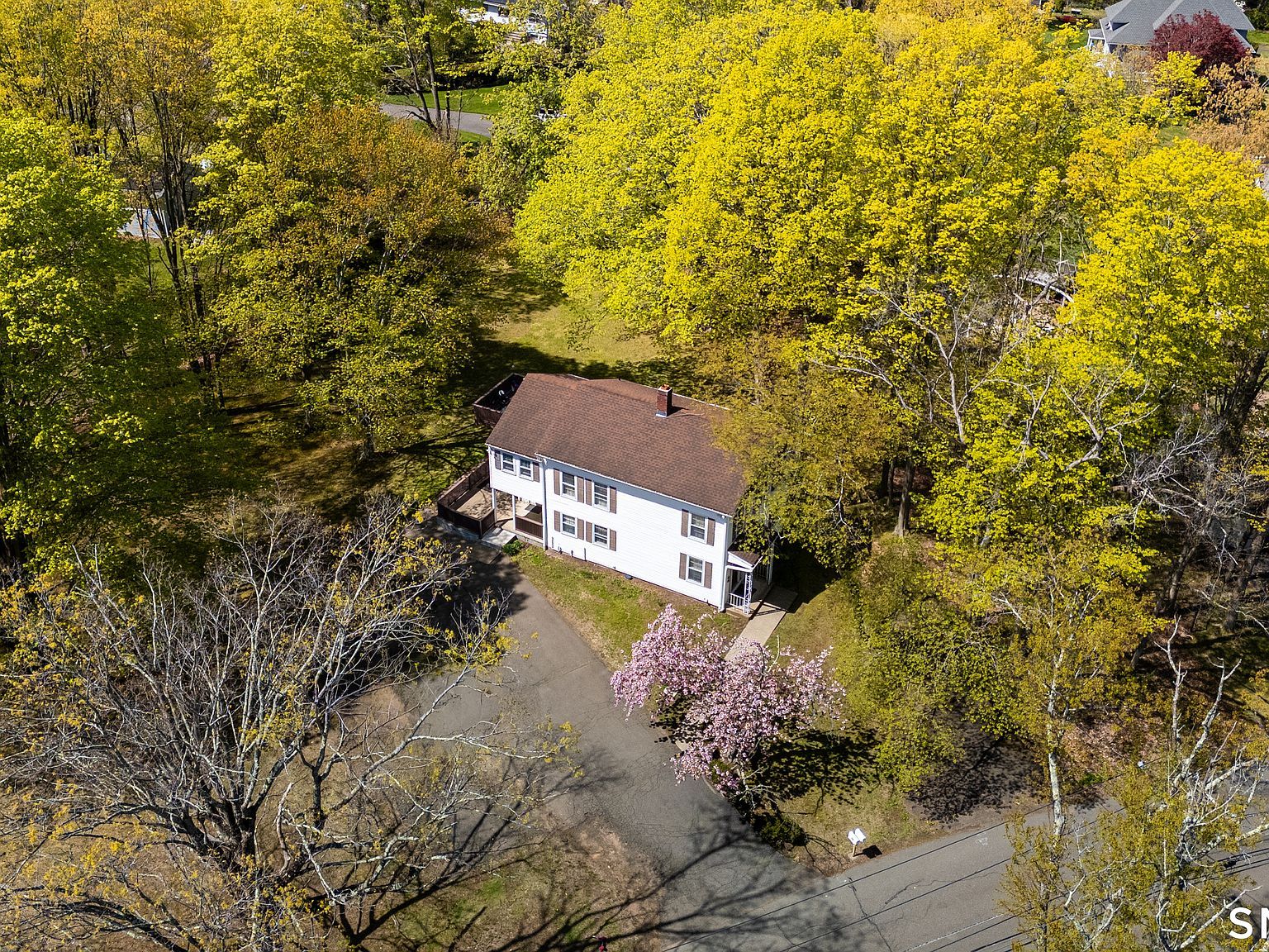 68 Village St North Haven, CT 06473 - Thumbnail 4