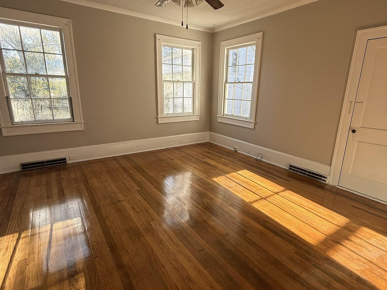 305 E Bamberg St Latta, SC 29565 - Thumbnail 4