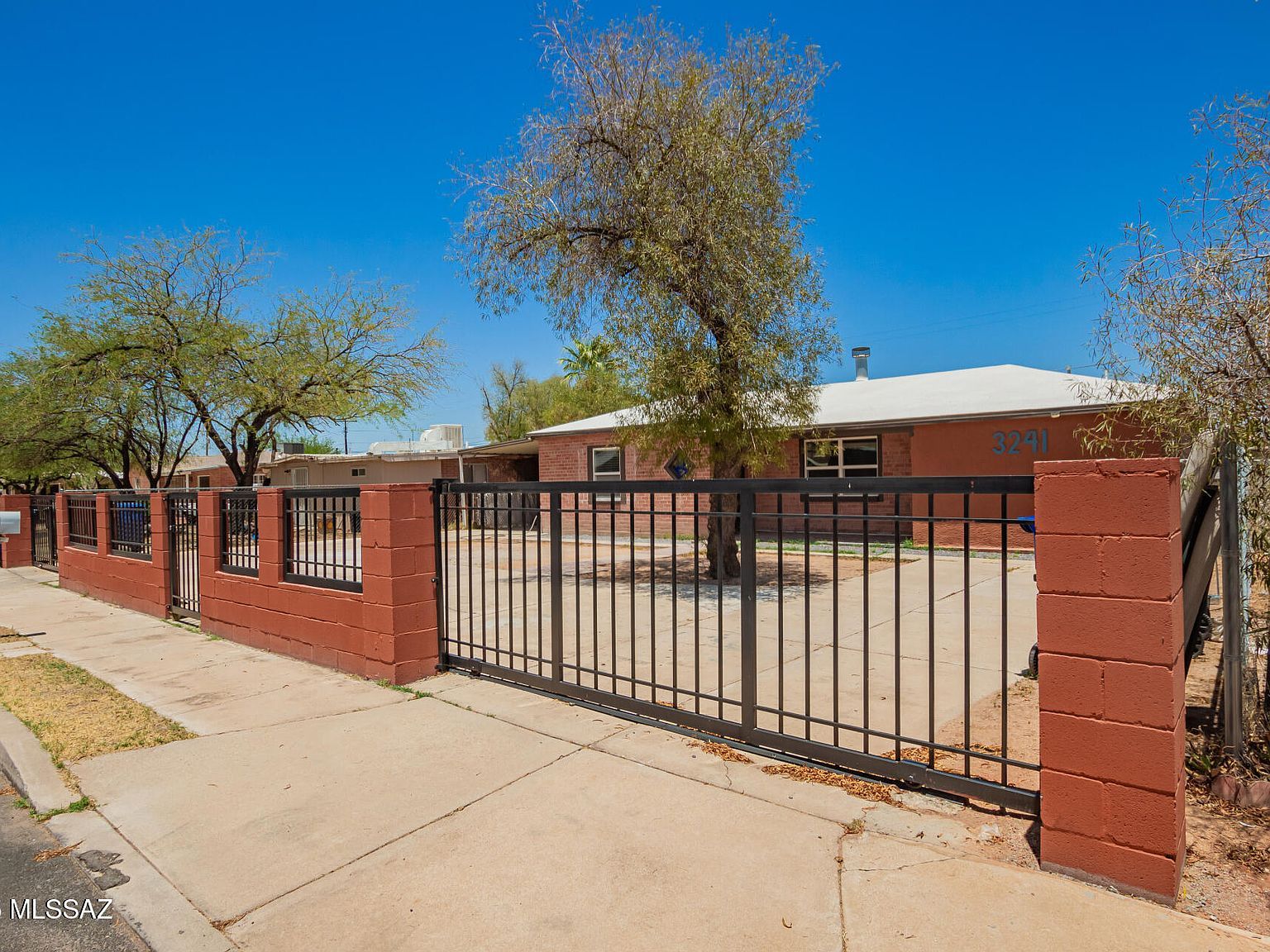 3241 E 30th St Tucson, AZ 85713 - Thumbnail 4