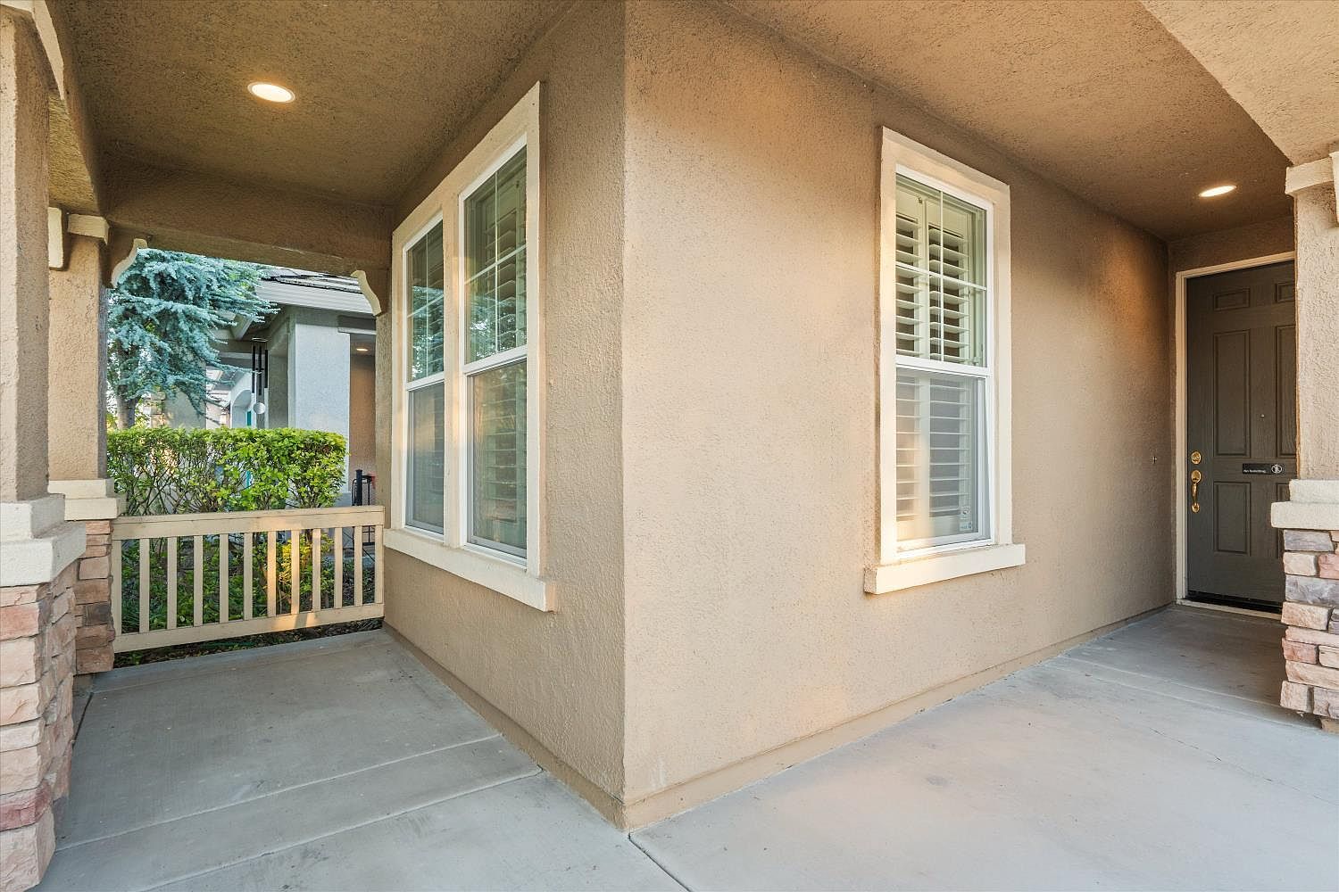 1642 Vosspark Way Sacramento, CA 95835 - Thumbnail 4