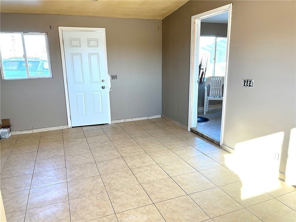 14602 Main St Hesperia, CA 92345 - Thumbnail 4