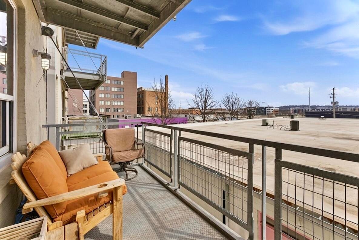 112 11th St APT 203 Des Moines, IA 50309 - Thumbnail 4