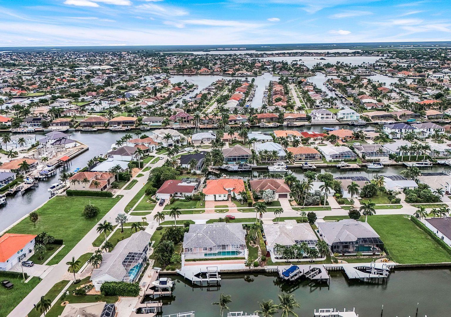 742 Orchid Ct Marco Island, FL 34145 - Thumbnail 4