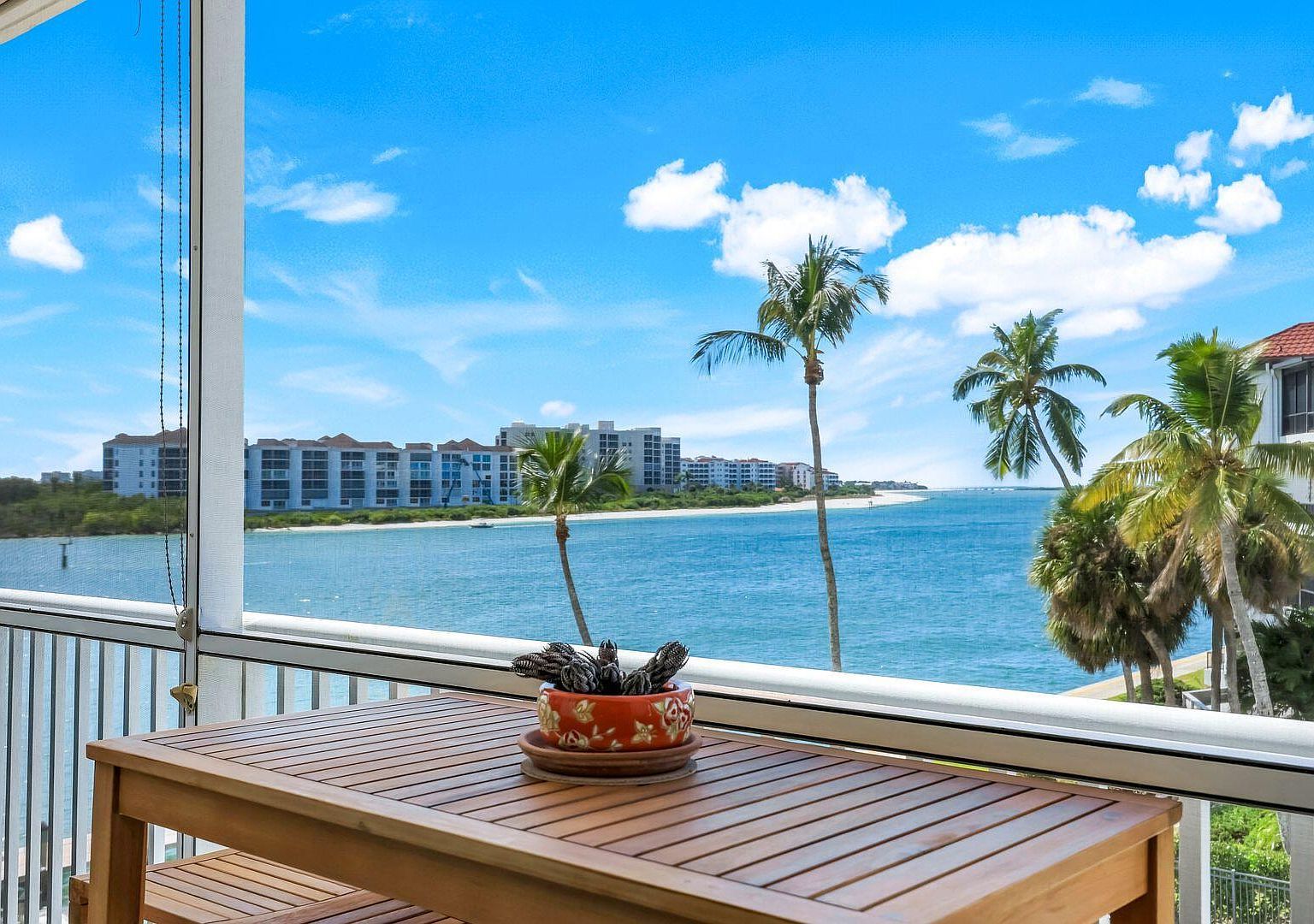 60 Pelican St W #407 Naples, FL 34113 - Thumbnail 4