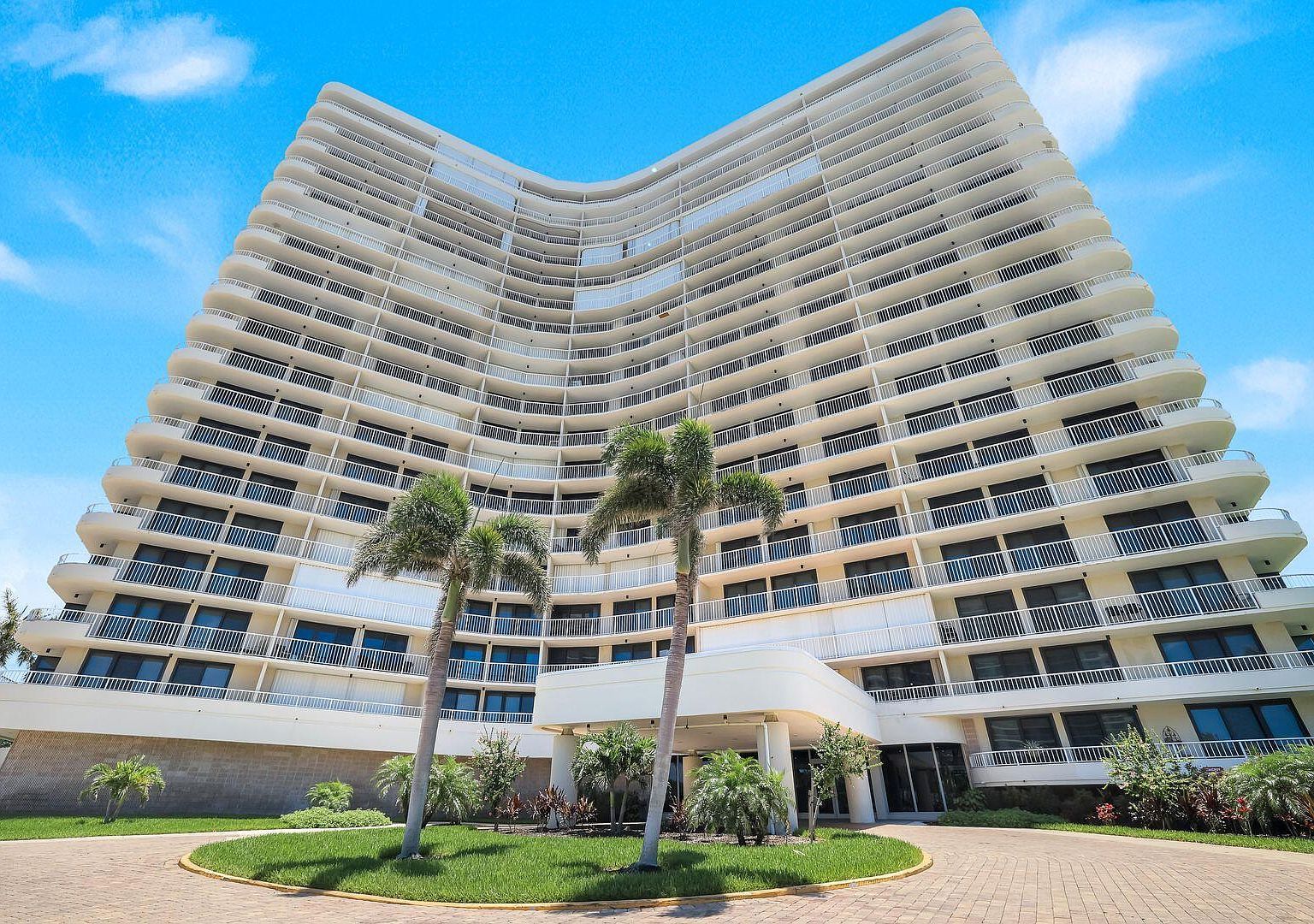 320 Seaview Ct APT 308 Marco Island, FL 34145 - Thumbnail 4