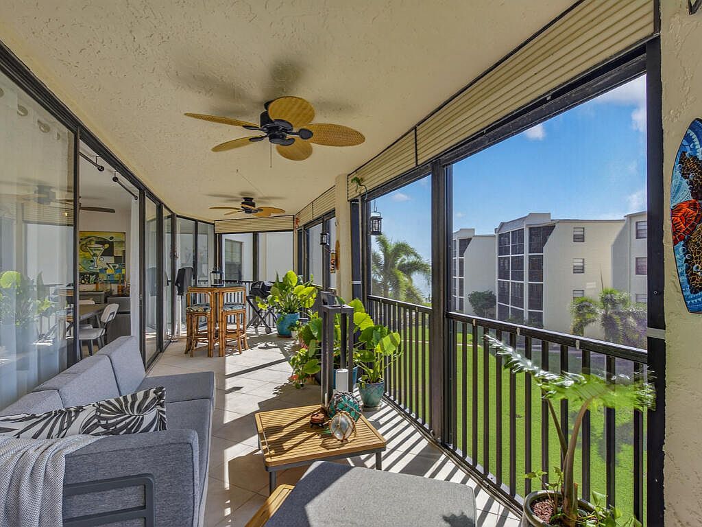 929 Collier Ct APT B301 Marco Island, FL 34145 - Thumbnail 4