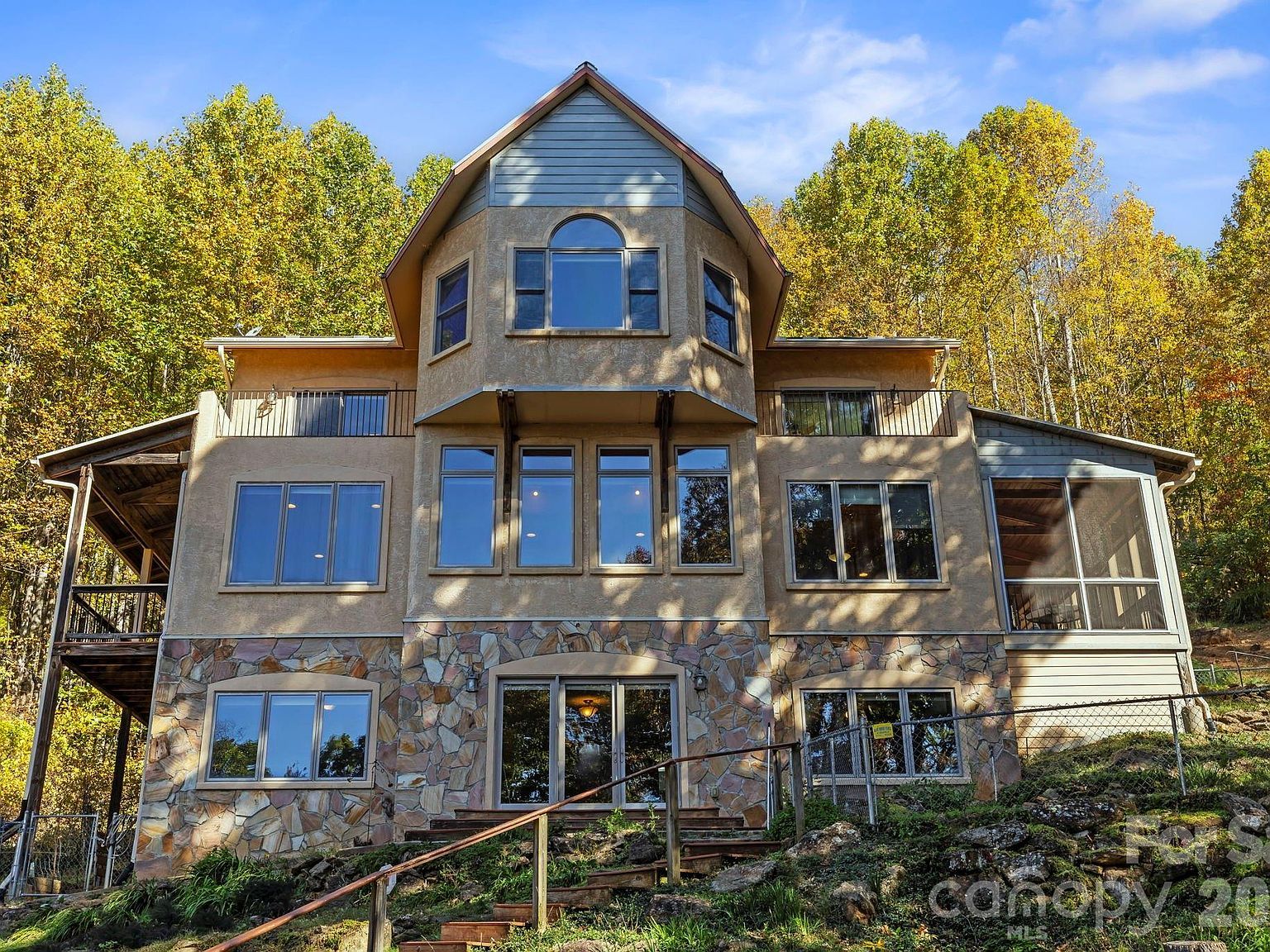 97 Old Cove Rd Black Mountain, NC 28711 - Thumbnail 4