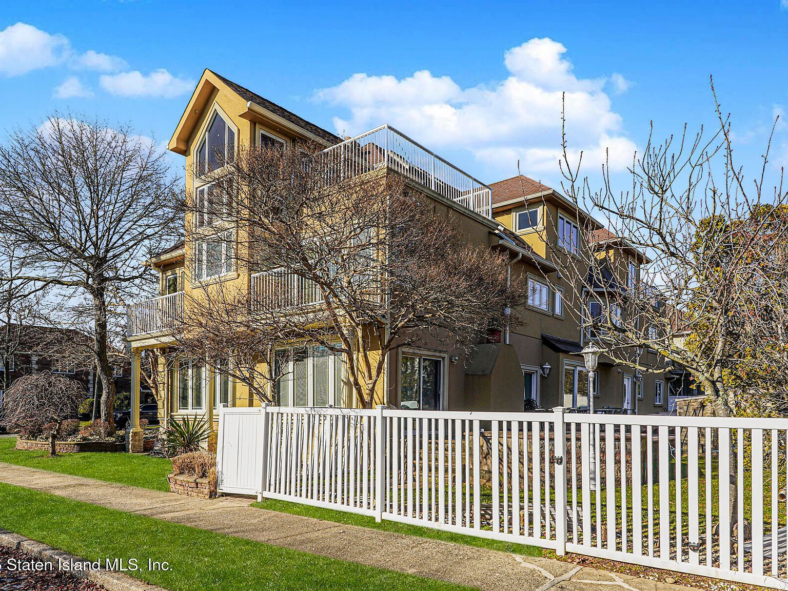 133 Ryan Pl Staten Island, NY 10312 - Thumbnail 4