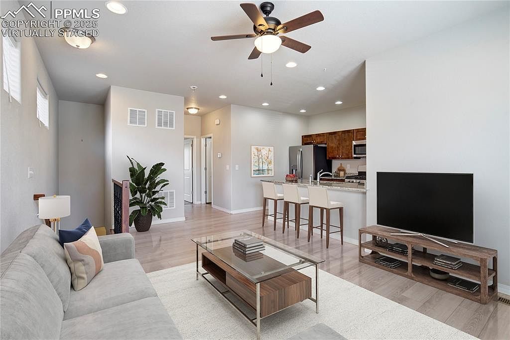 802 Grissom Dr Colorado Springs, CO 80915 - Thumbnail 4