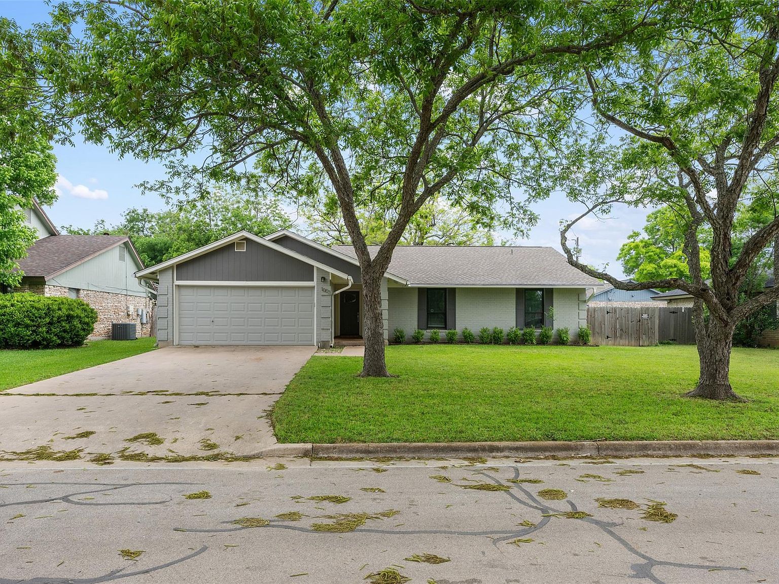 1003 Whispering Dr Round Rock, TX 78664 - Thumbnail 4