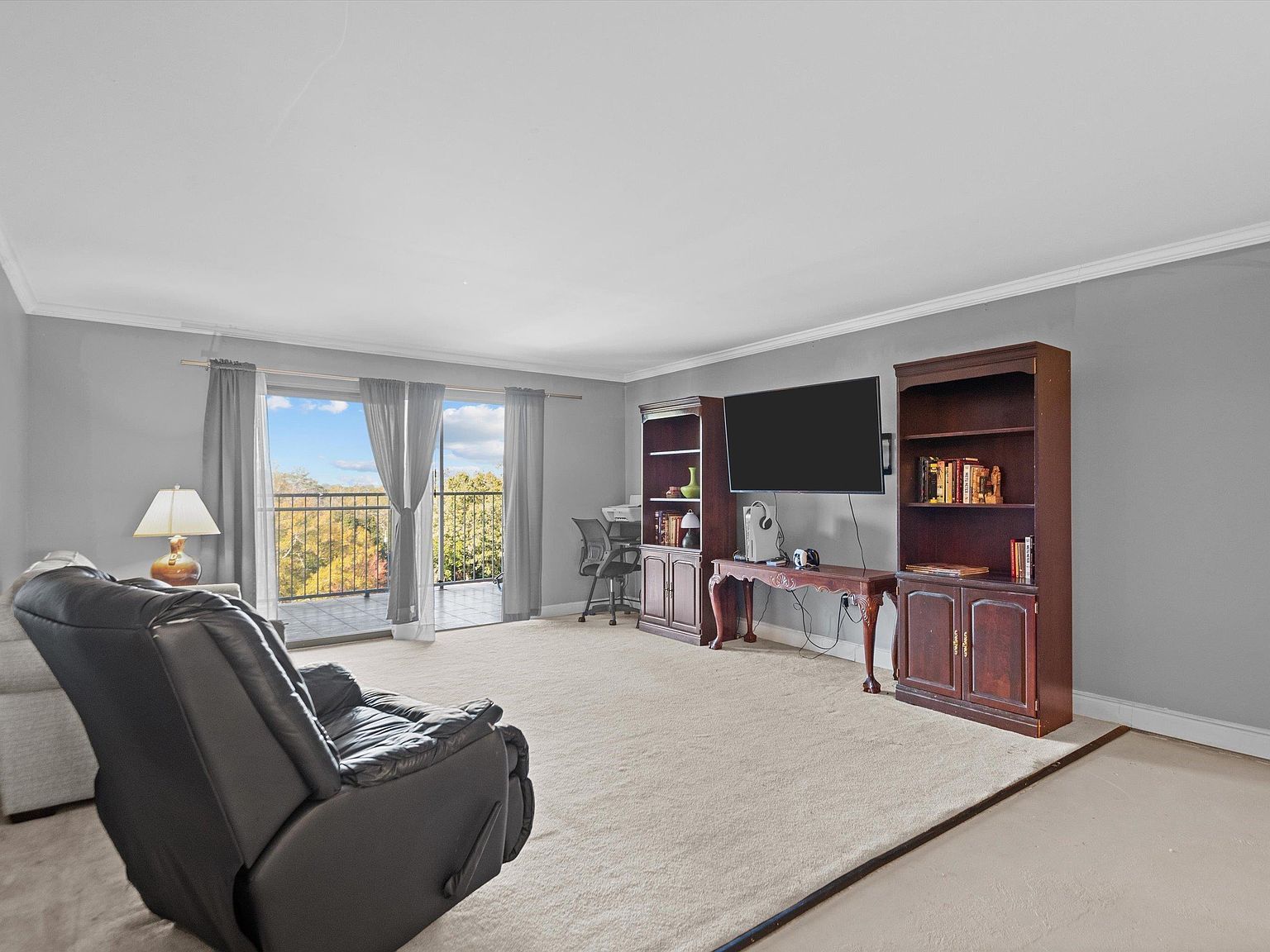 1825 Saint Julian Pl APT 8D Columbia, SC 29204 - Thumbnail 4