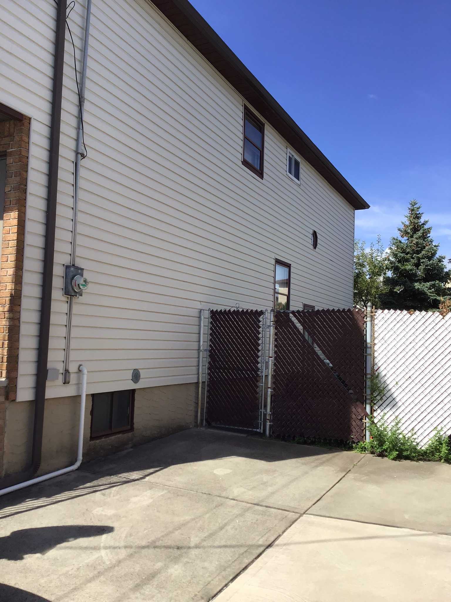 291 Fairbanks Avenue, Staten Island, NY, USA, 10306 - Thumbnail 3