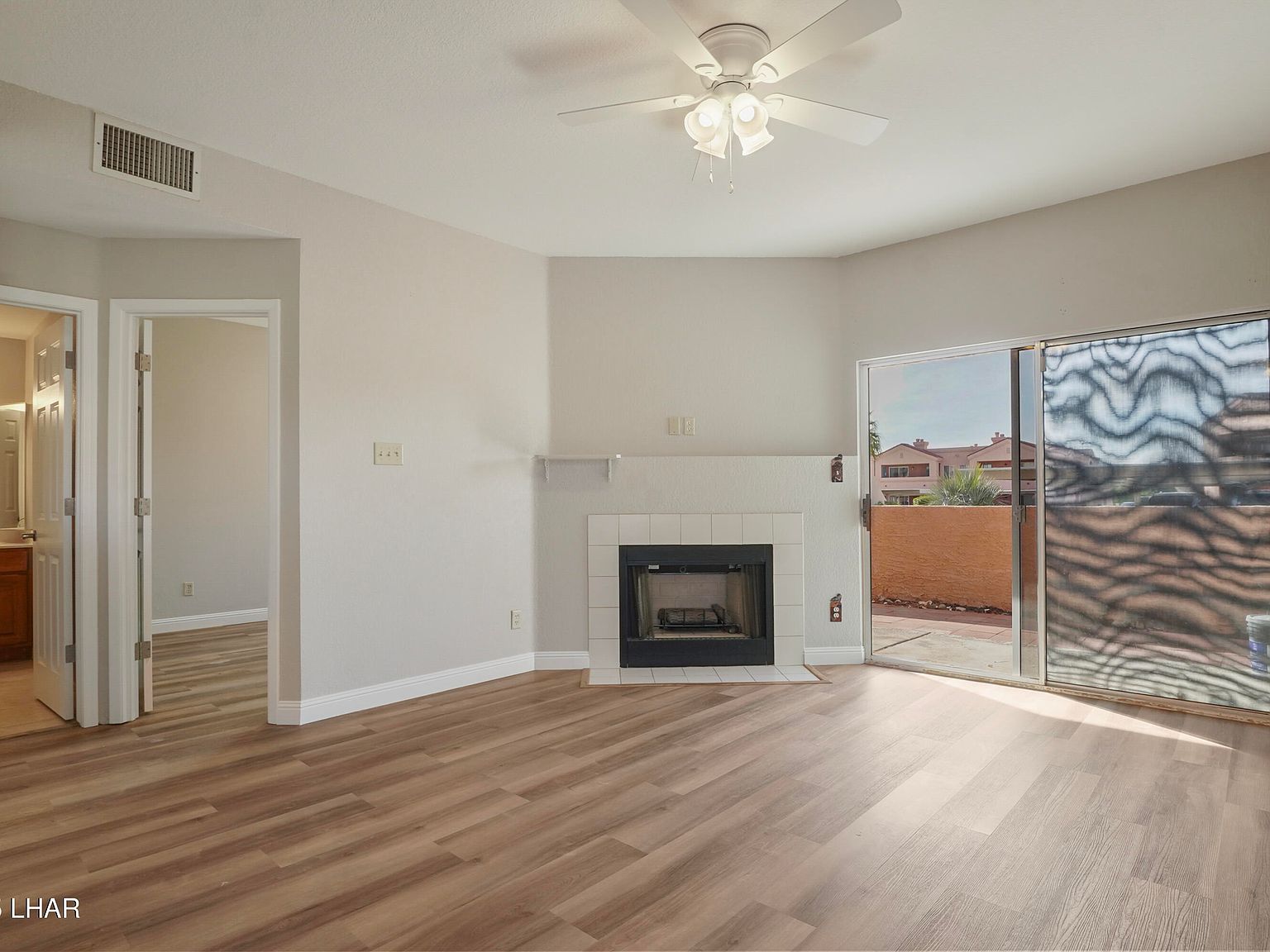 1650 Smoketree Ave S UNIT 132 Lake Havasu City, AZ 86403 - Thumbnail 4