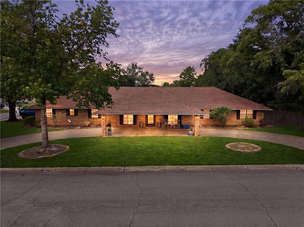 1613 S Colonial Cir Sallisaw, OK 74955 - Thumbnail 4