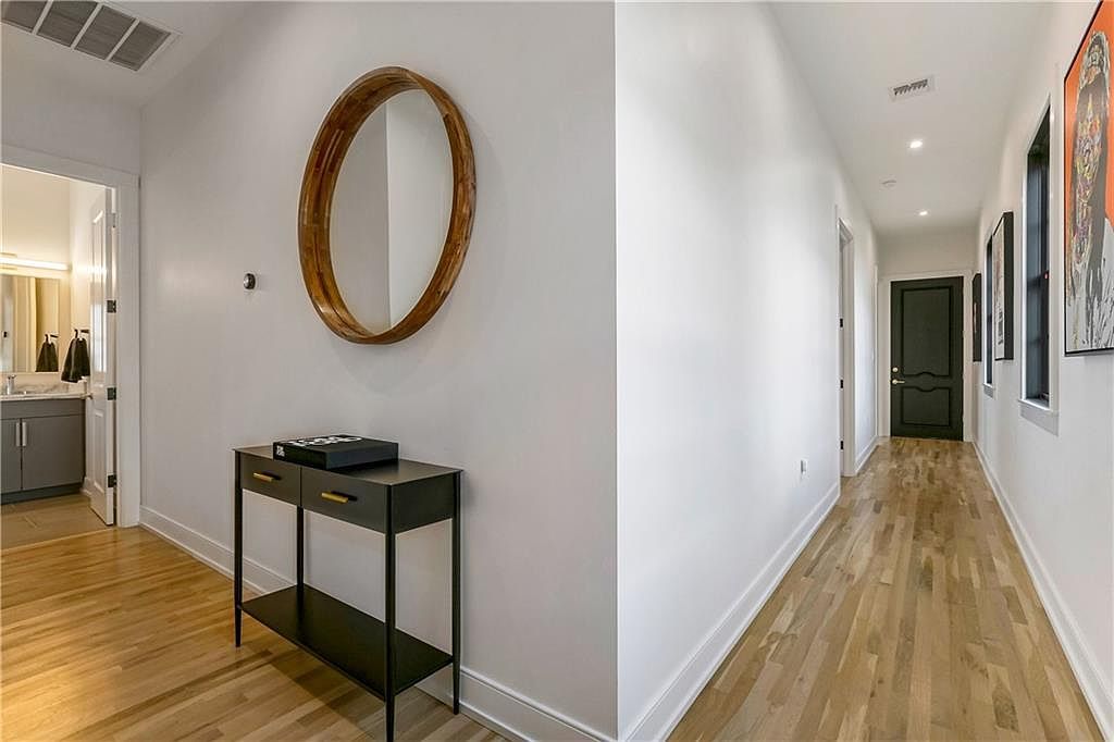 1904 Frenchmen St New Orleans, LA 70116 - Thumbnail 4