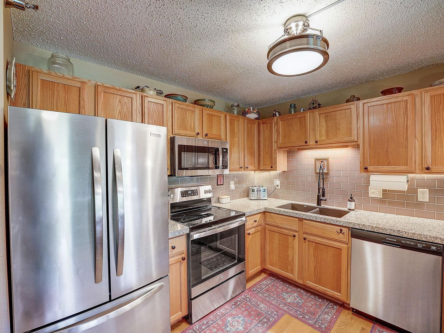 1321 Lake Dr W UNIT 124 Chanhassen, MN 55317 - Thumbnail 4