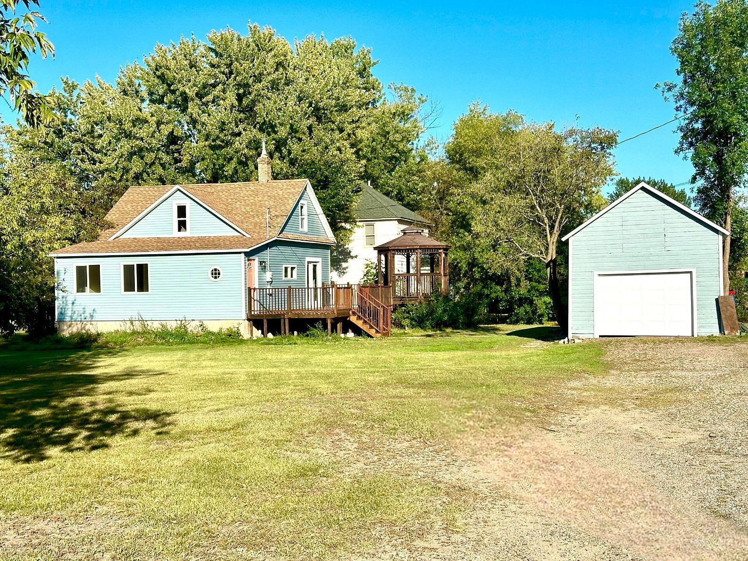 604 Corey Ave Coleraine, MN 55722 - Thumbnail 4