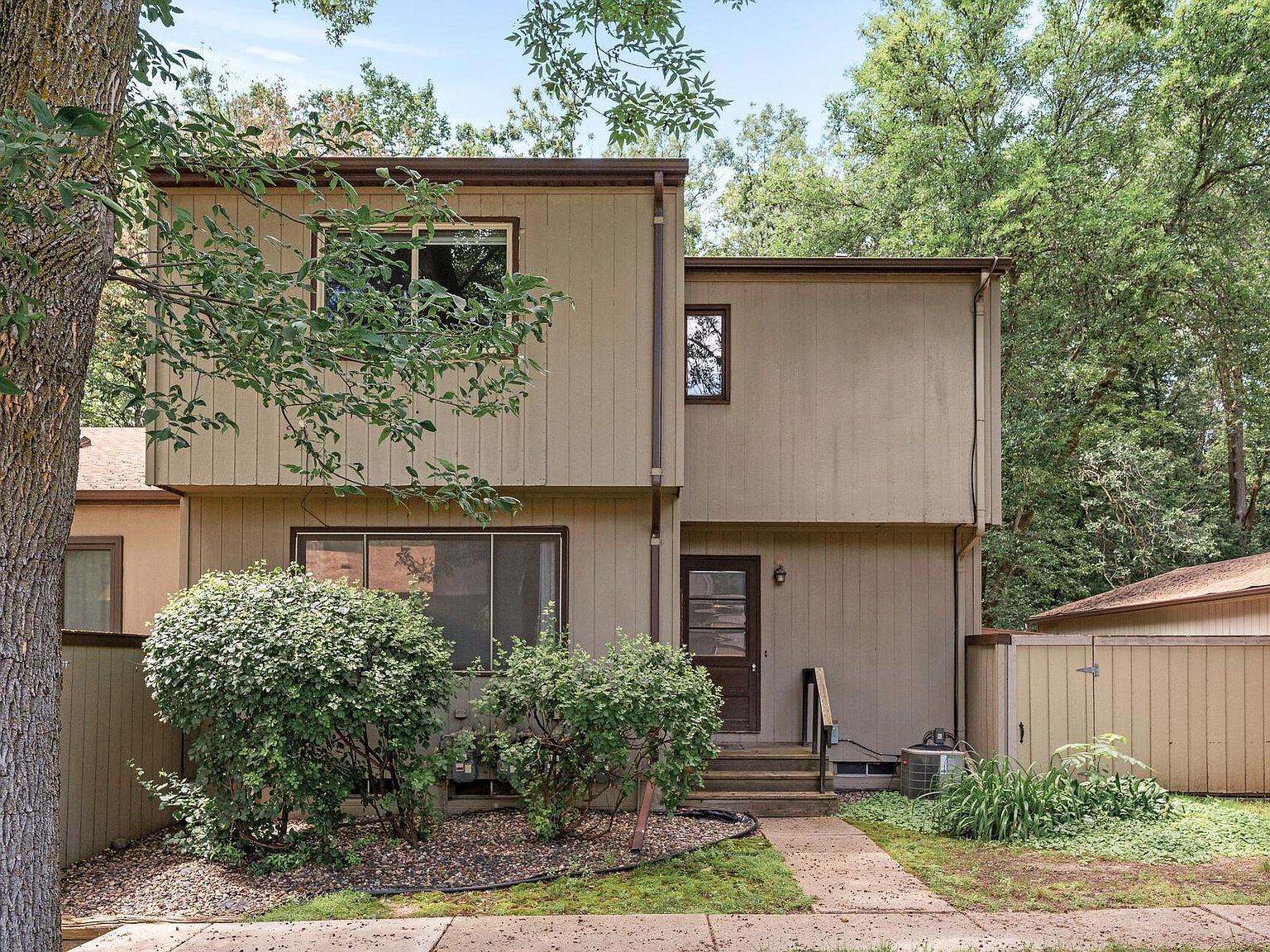 6342 Saint Johns Dr Eden Prairie, MN 55346 - Thumbnail 4